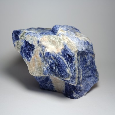 Sodalit surový č.2 - 1060 g