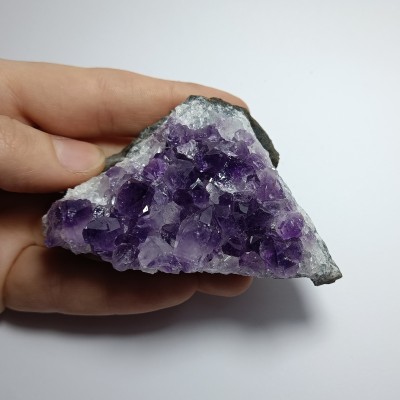 Ametyst 25. drúza 124g